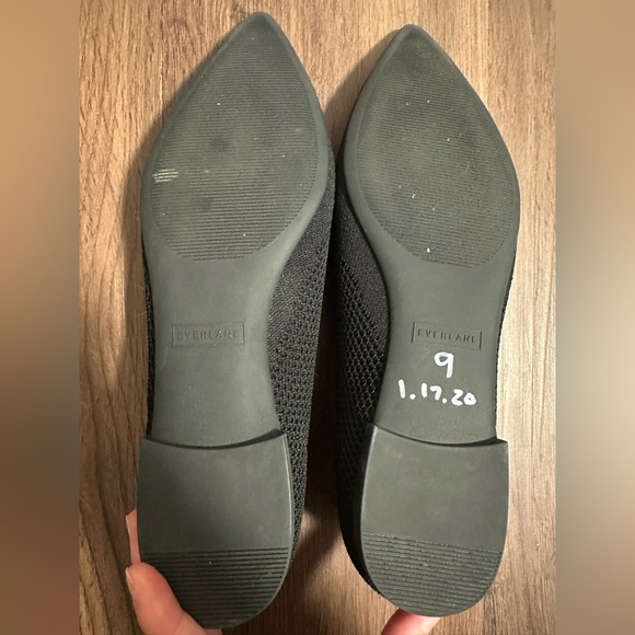 Everlane 40 Hour Flat in ReKnit - Picture 3 of 5